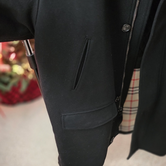 Burberry Men's Black Wool Coat - Picture 3 of 8